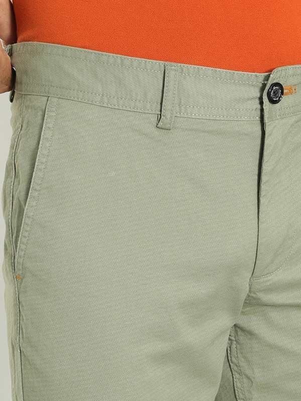 Indian Terrain Men's Slim Fit Solid Green Trousers